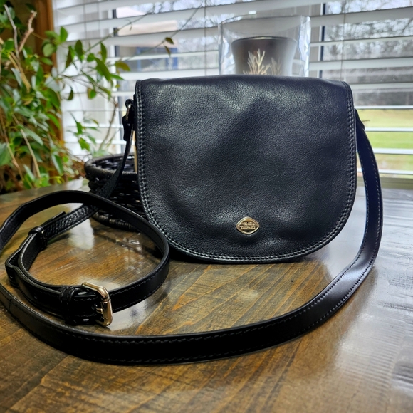 The Trend label Saddle / Crossbody Style Black Leather and Suede Bag - Picture 1 of 10